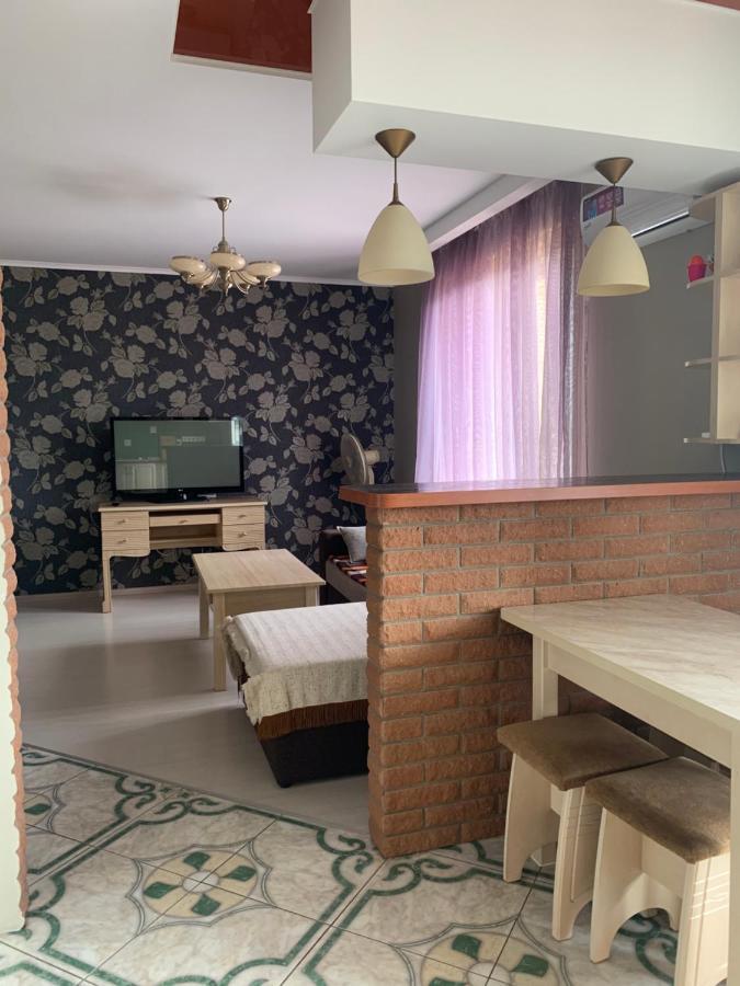 Vyshyvanka In The City Centre Ivano-Frankivsk Eksteriør billede